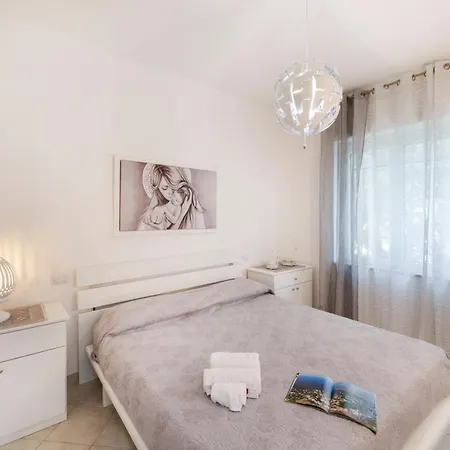 Belvedere Stunning Sea View Apartment *