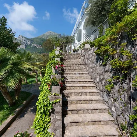 Belvedere Stunning Sea View Apartment Nerano