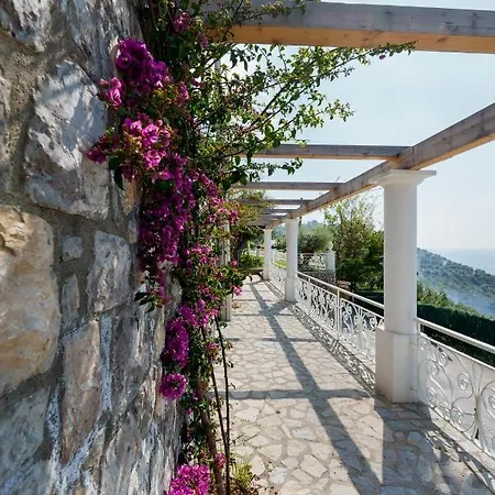 Апартаменты Belvedere Stunning Sea View *